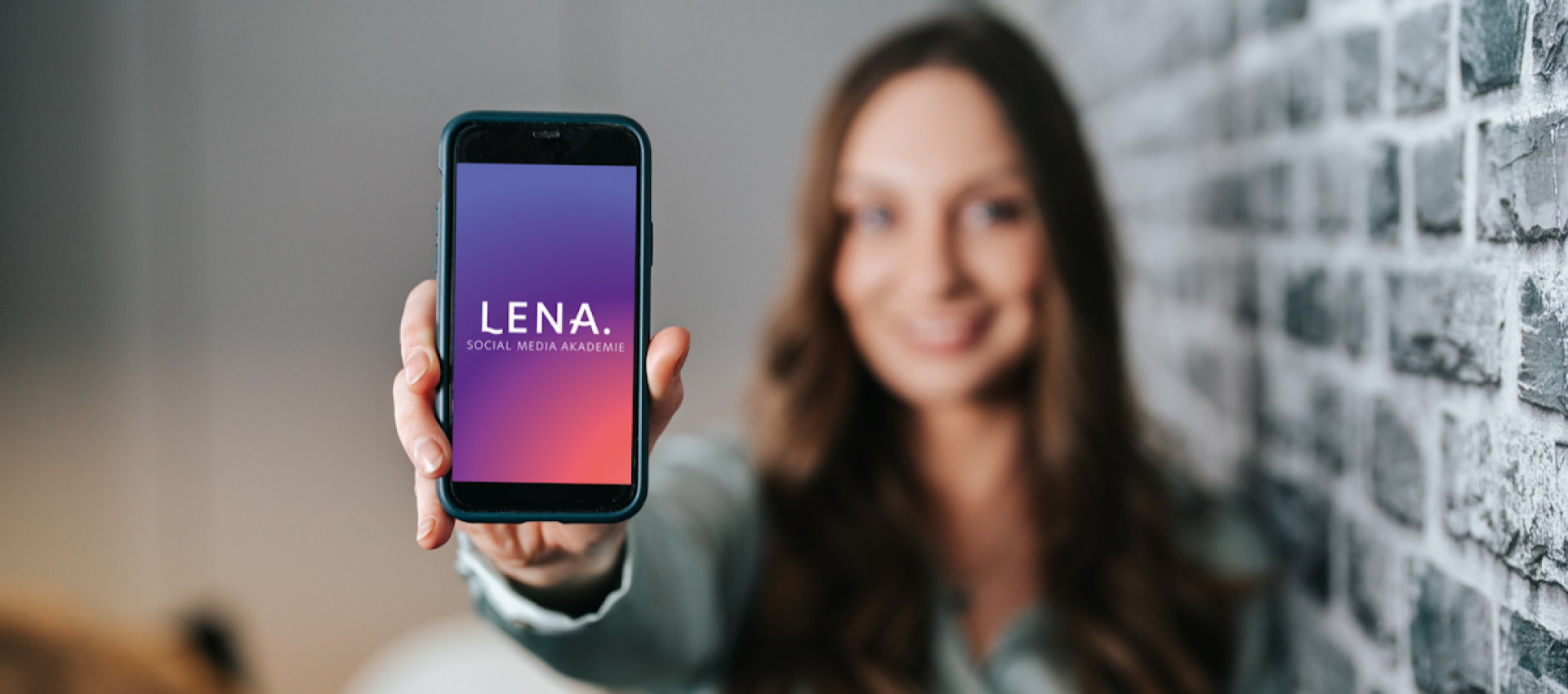 #RegioGespräch: Die Offenburger Social-Media “Sonne”: Lena Kempin, Inhaberin von LENA.